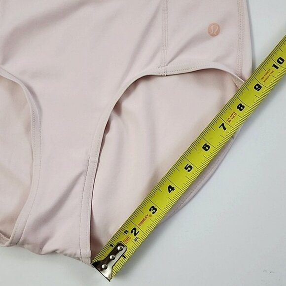 Lululemon Women's Light Pink Bodysuit Scooped Neckline Capped Sleeves Size Small - Picture 14 of 14